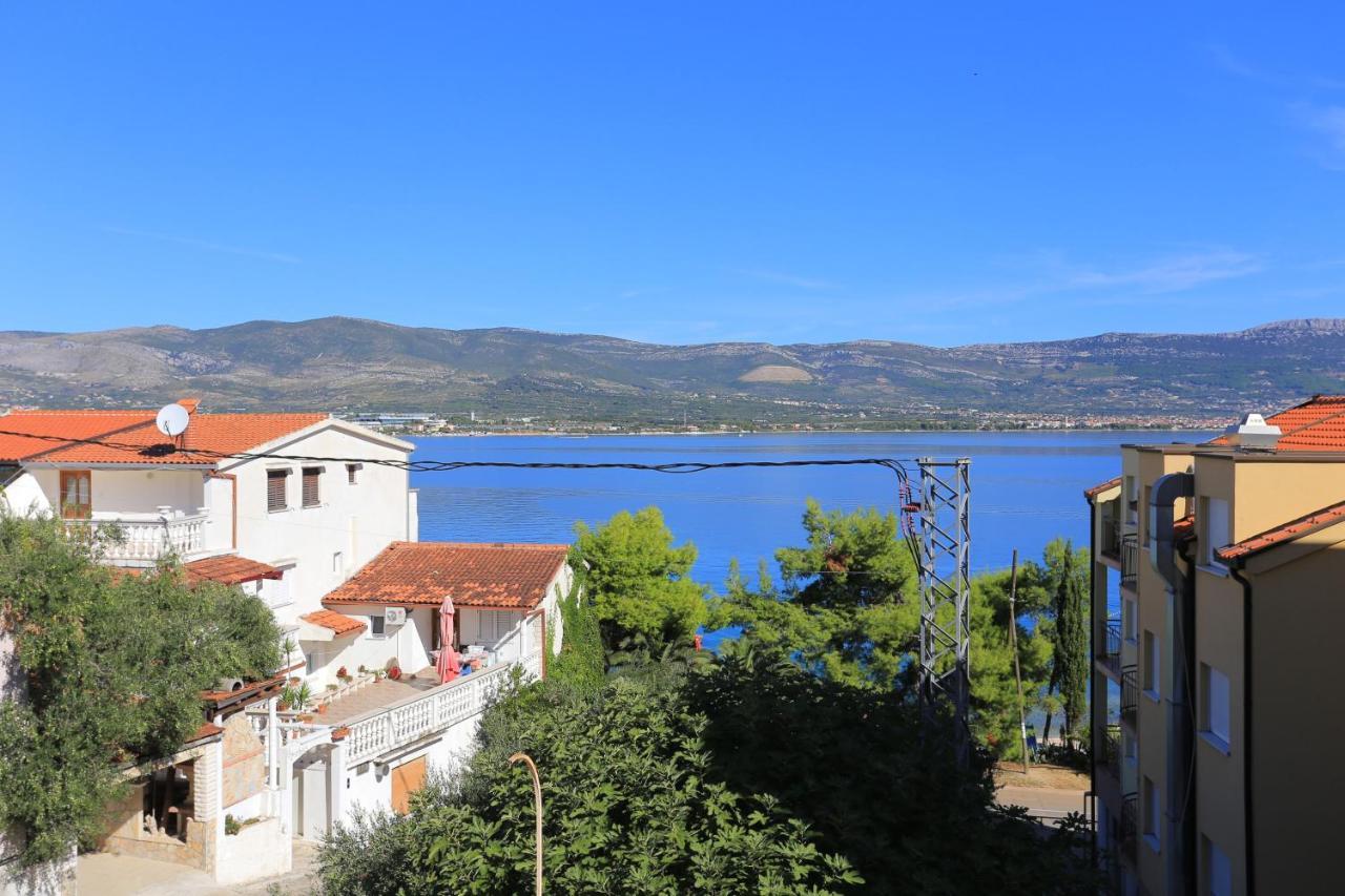 טרוגיר Apartments By The Sea Arbanija, Ciovo - 17332 מראה חיצוני תמונה